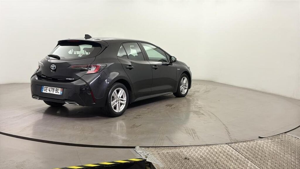 Toyota Corolla Hybride 184h Dynamic Business Beyond Zero